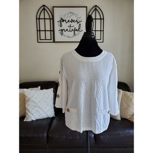 Focus Casual Life White Top Boho Chic Women's Size Small Classic Button Details